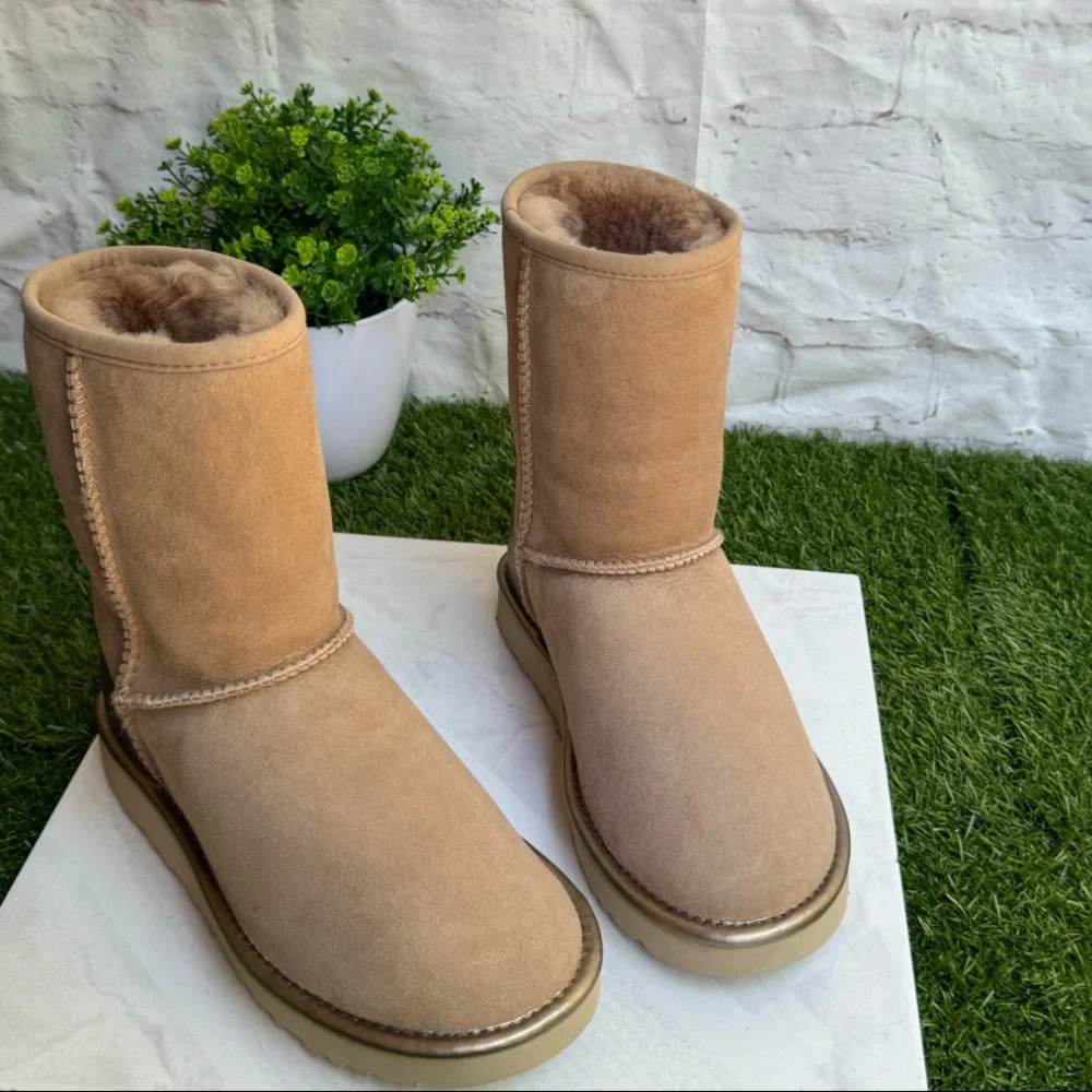 UGG color beachwood